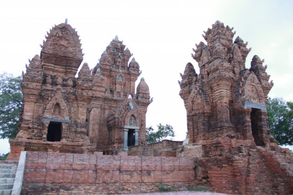 Một số nét độc đáo của khu du lịch Tháp Chàm- Ninh Thuận